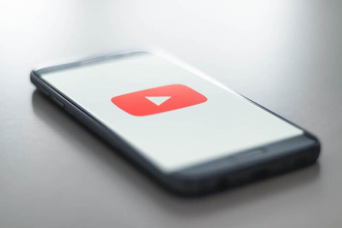How-to-Disable-Youtube-Videos-Auto-Playing-while-Scrolling-on-iPhone-or-Android