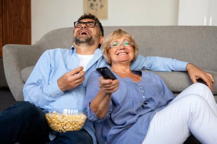 5-Best-Smart-TV-and-Streaming-Devices-Easy-for-Boomers-and-Seniors